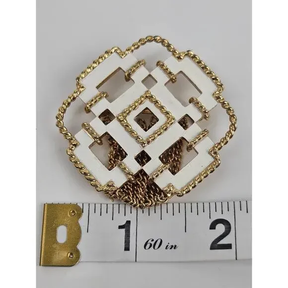 Vintage Signed AVON Goldtone White Enamel Diamond Square Chain Tassel Pin Brooch - Picture 5 of 5